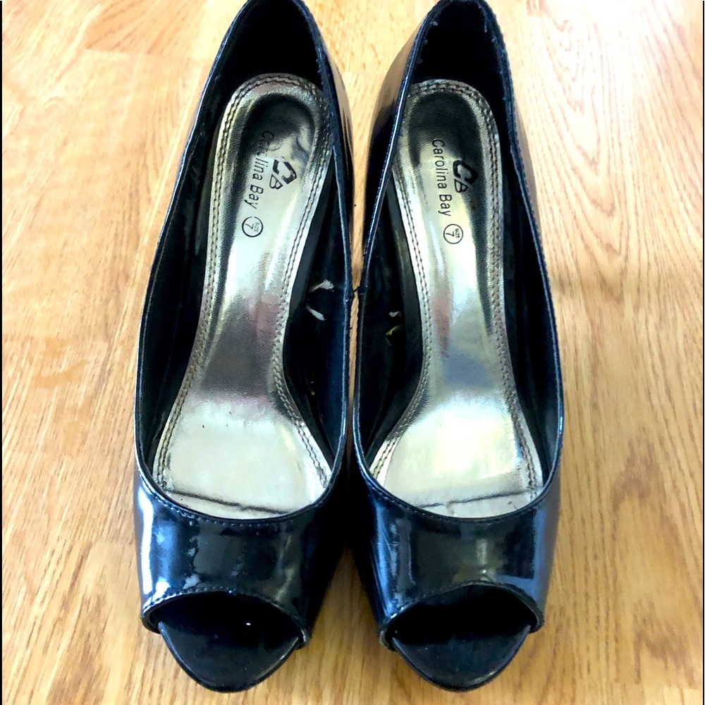 CAROLINA BAY…. BLACK DRESS PUMPS… SIZE 7
